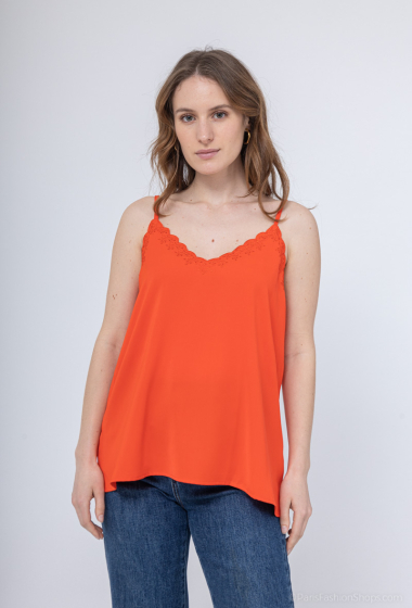 Wholesaler Inspiration Studio - Camisole with thin straps, embroidered details.