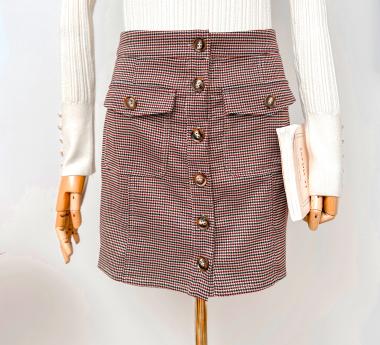 Wholesaler Inspiration Studio - Short trapeze houndstooth skirt with flap pockets.