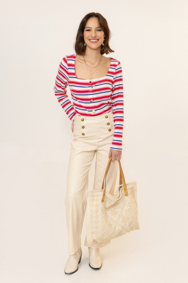 Wholesaler Inspiration Studio - Square collar sailor top with long sleeves.