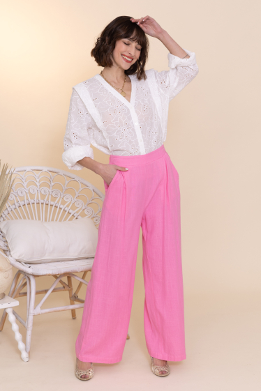 Wholesaler Inspiration Studio - Linen blend pants with pocket.