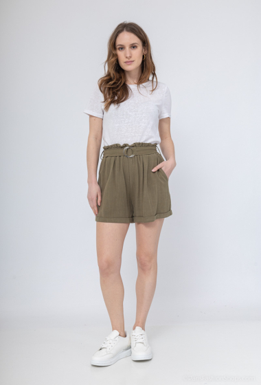 Wholesaler Inspiration Studio - Viscose shorts with pockets and belt with buckle