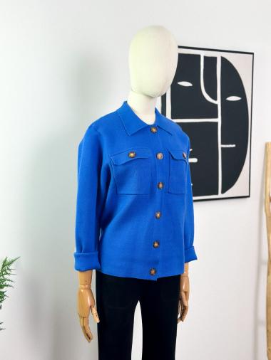 Wholesaler Inspiration Studio - Long-sleeved overshirt with two patch pockets with flaps.