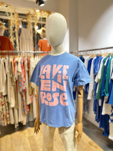 Großhändler Inspiration Studio - T-Shirt aus gewaschener Baumwolle „LA VIE EN ROSE“