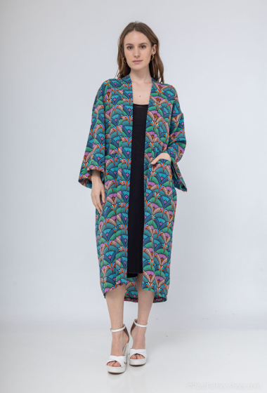 Wholesaler Inspiration Studio - Kimono jacket with 3/4 sleeve and two patch pockets on the front.