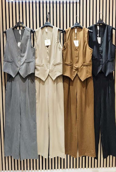 Beige Linen Pants Suit Set for Women Formal Suit Two Piece Set V Neck  Buttoned Vest & Wide Leg Pants With Pockets Elegant Summer Casual Suit -  Etsy | Linen suits women,