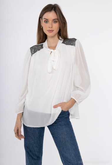 Wholesaler ISSYMA - Shiny pussy-bow collar blouse