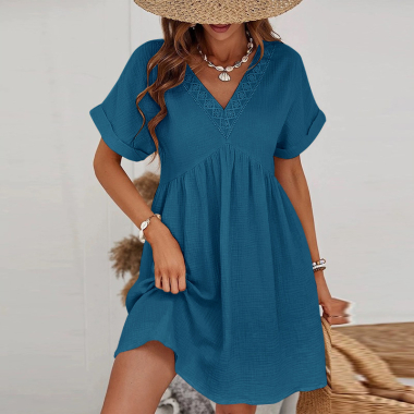 Großhändler ISSYMA - Schnittmuster für ein Kleid aus Baumwollgaze mit V-Ausschnitt