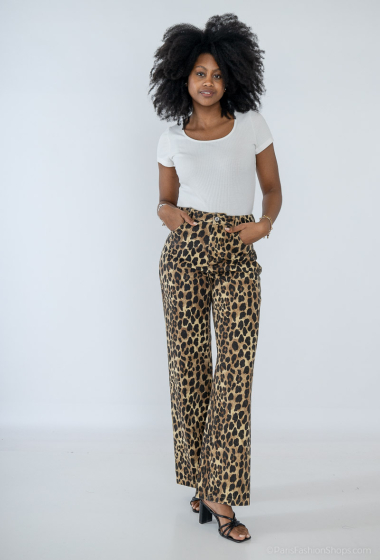 Großhändler Ivivi - Jeans mit Leopardenmuster