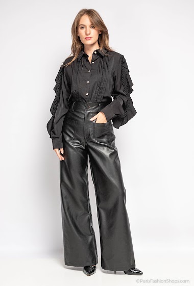 Wholesaler Ivivi - Flared pants in fake leather