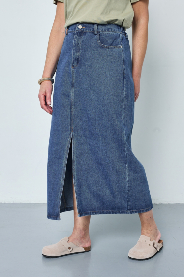Wholesaler JCL Paris - This denim culotte skirt combines comfort and fashion