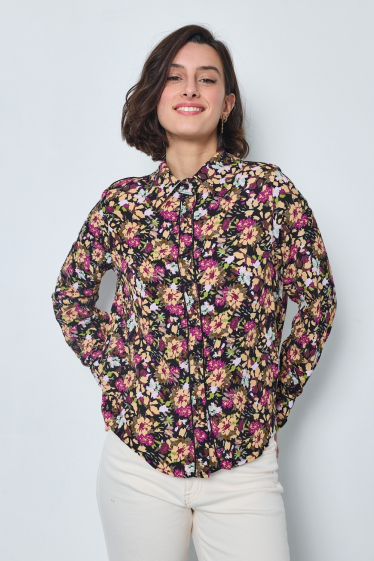 Wholesaler JCL Paris - Shirt with dense floral pattern in shades of black