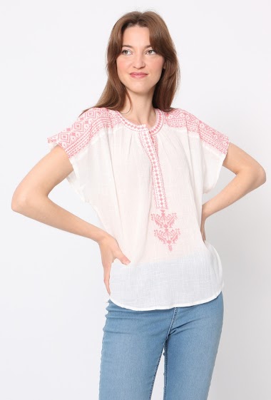 Wholesaler JCL Paris - Short-sleeved top, detail on the shoulders, buttoned
