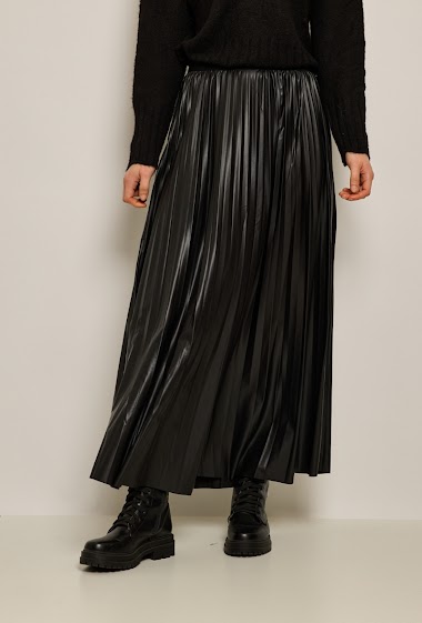 Wholesaler JCL Paris - Long pleated skirt