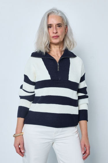 Wholesaler JCL Paris - Sweater with black and white striped collar