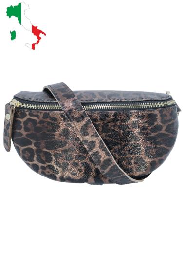 Wholesaler JCL - Panther iridescent leather belt bag with metal closure