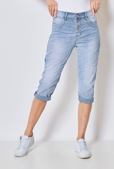 AMES DENIM CROPPED TROUSERS, Women's Fashion, Bottoms, Jeans & Leggings on  Carousell