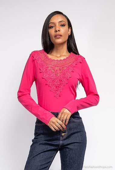 Wholesalers J&H Fashion - Long sleeves cotton body with embroided details