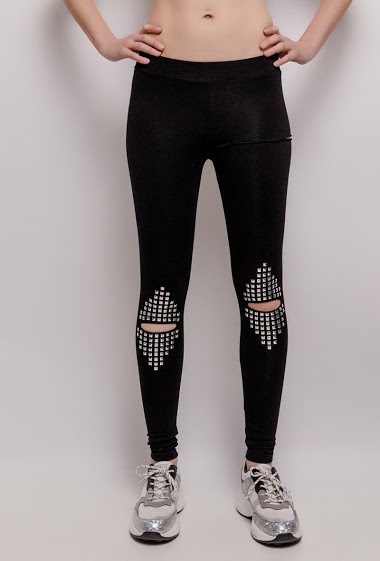 Leggings with studs