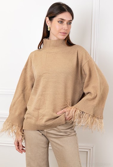 Wholesaler J&H Fashion - Knit sweater with feathers details.