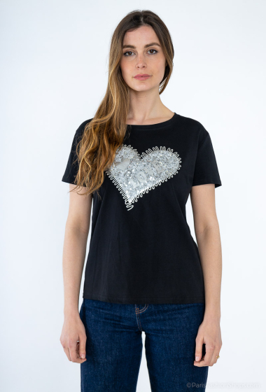 Grossiste J&H Fashion - T-shirt avec sequins paillettes en forme de coeur