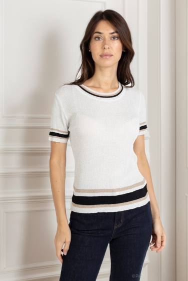 Großhändler J&H Fashion - T-Shirt aus Rippstrick mit glänzendem Kontrastbesatz