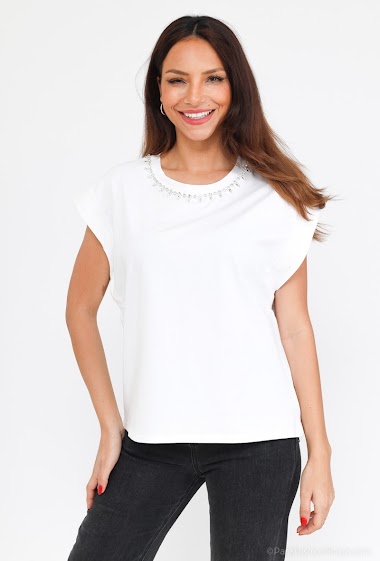 Grossiste J&H Fashion - T-shirt en coton coup droite, encolure à strasses