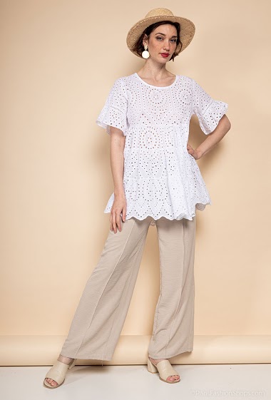 Wholesaler J&L - Embroidered and perforated tunic