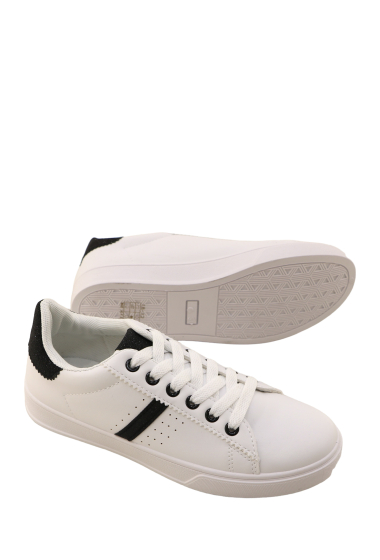 Wholesaler JM.DIAMANT - Sneakers with lace