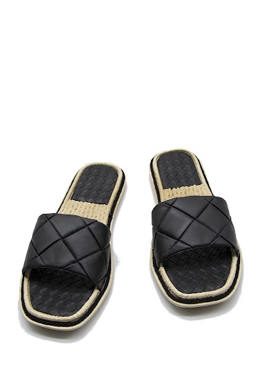 Slippers sandals