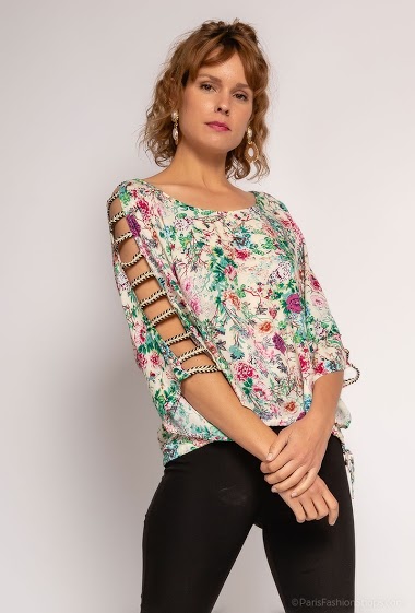 Wholesaler Jöwell - Blouse with flower print and cutout sleeves