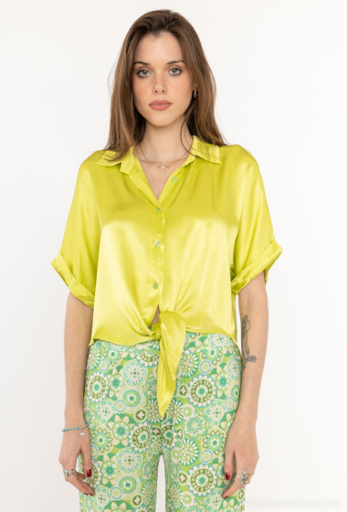Wholesaler Jöwell - Short sleeves satiny shirt
