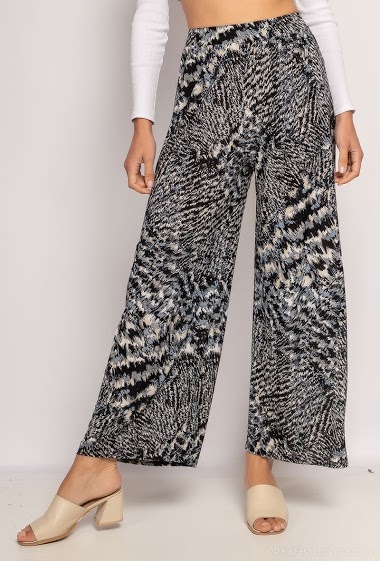 Wholesaler Jöwell - Flowy pants with animal print