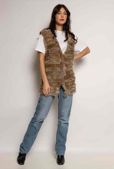Wholesaler JULIET'S&CO - Sleeveless jacket in real fur