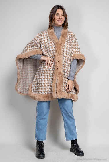 Großhändler JULIET'S&CO - Printed poncho with synthetic fur