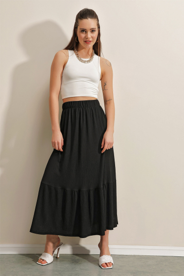 Wholesaler JUNE BOUTIQUE - Long black skirt