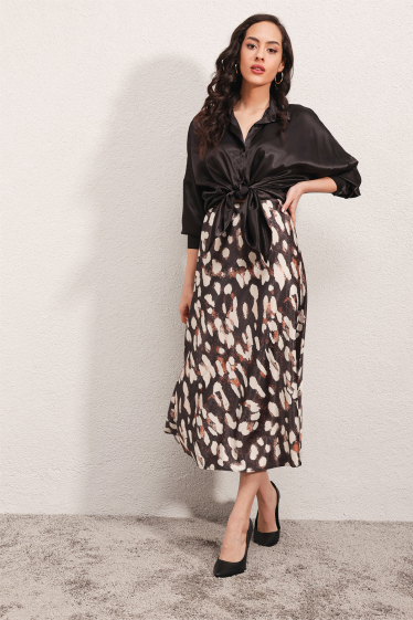 Wholesaler JUNE BOUTIQUE - Leopard satin skirt