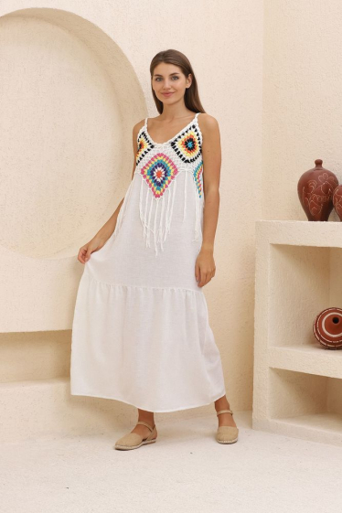 Wholesaler JUNE BOUTIQUE - Long ecru linen dress with fringes