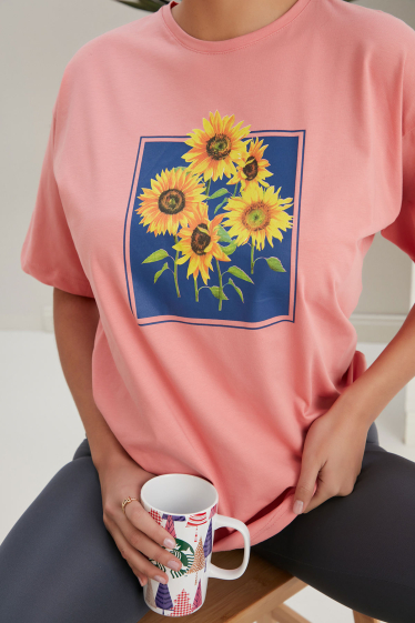 Grossiste JUNE BOUTIQUE - Tee shirt oversize fleurs