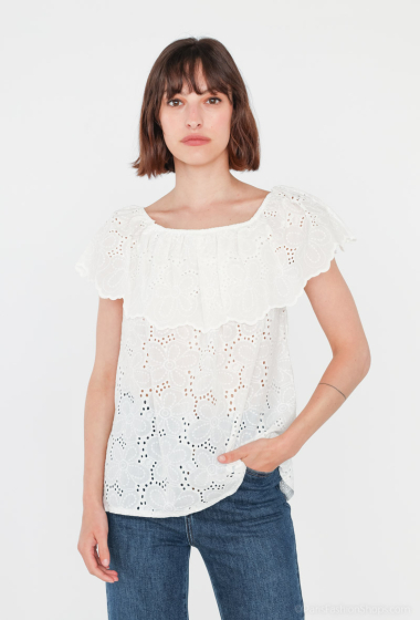 Wholesaler Kaia - Embroidered and perforated blouse