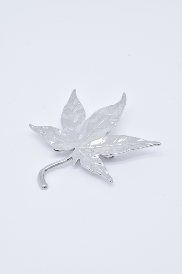 Wholesaler Kapyco - Leaf pattern pin brooch in silver steel