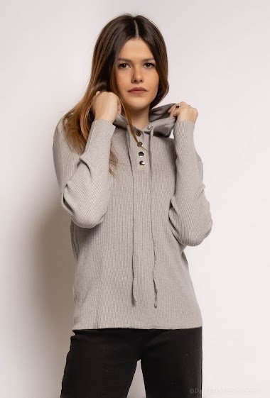 Grossiste WHOO - Pull avec boutons et capuche