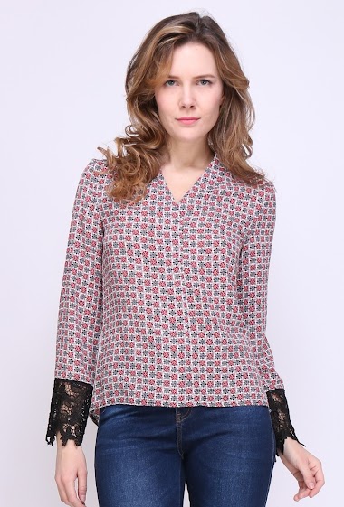 Wholesaler Ki&Love - Patterned blouse with lace