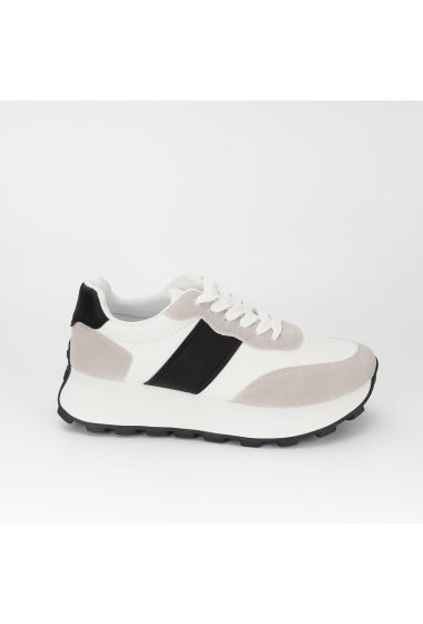 Contrasting chunky sales sole sneakers