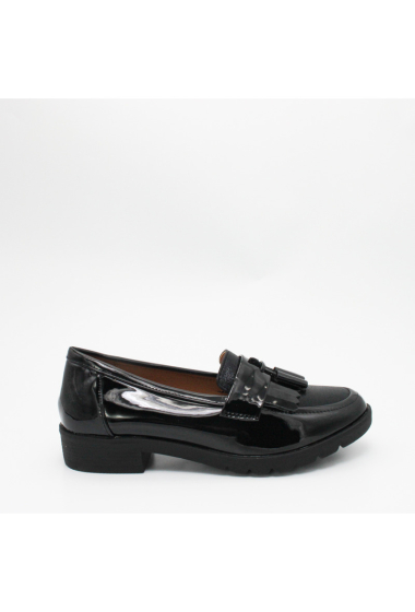 Wholesaler La Bottine souriante - Patent loafers with pompom