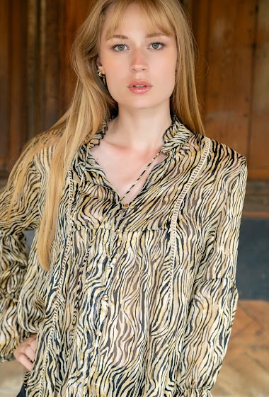 Wholesaler Last Queen - Shirt with bohemian print with cord adorned with bells
