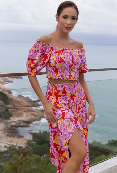 Wholesaler Last Queen - Elastic crop top and floral print long skirt set
