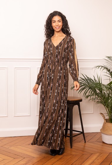 Wholesaler Last Queen - V-neck maxi dress adorned with Paisley printed buttons with Lurex, invisible pockets