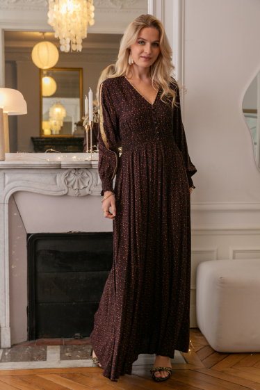 Wholesaler Last Queen - V-neck maxi dress adorned with Paisley printed buttons, invisible pockets