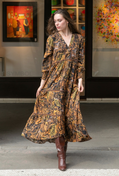 Wholesaler Last Queen - Maxi bohemian print long dress with lace and LUREX buttoned in front
