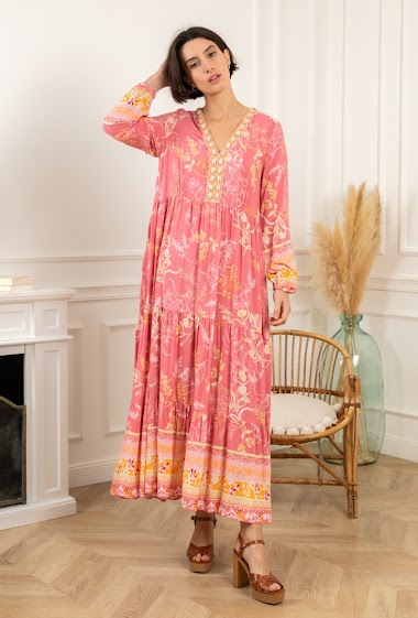 Wholesaler Last Queen - Dress with embroidered shell print, puff sleeves with ruffles, invisible pockets